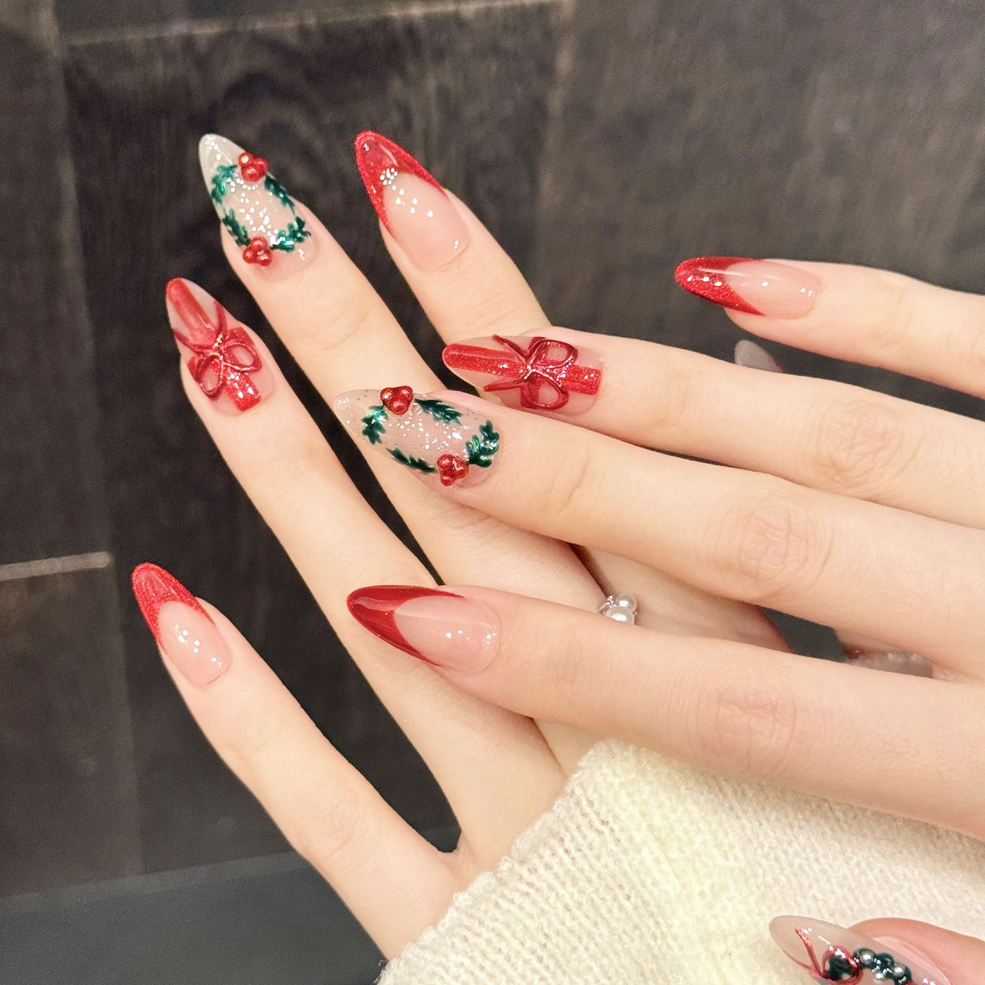 Nail Art Press On - 10 pièces noël rouge nu moyen