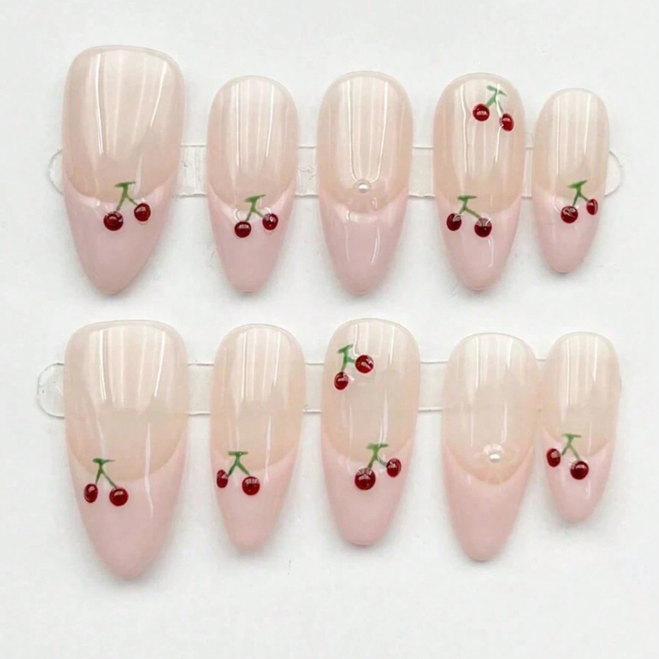 10 faux ongles en amande de ta - Nail Art Pink avis et prix