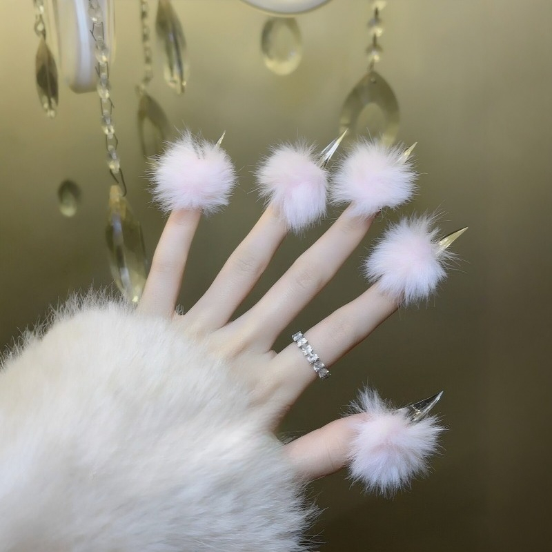 Faux ongles à presser faits à  - Nail Art Press On avis et prix