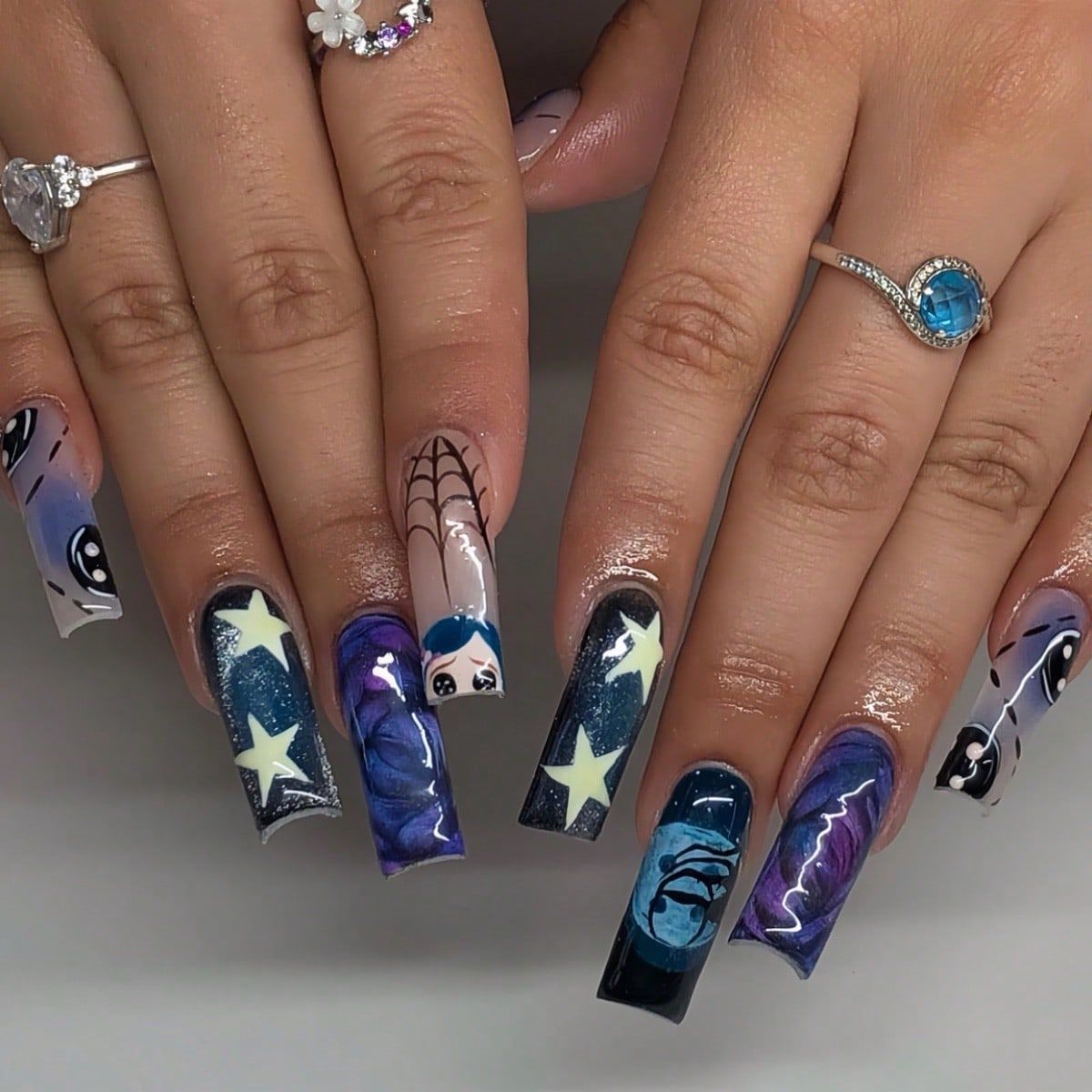 Faux Ongles Créatifs en Toile  - Nail Art Press On avis et prix